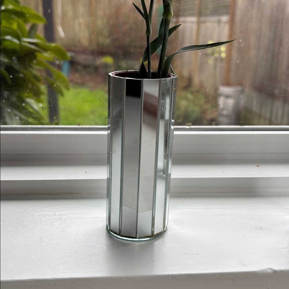 Vintage disco mirrored pencil holders vases - Picture 3 of 6